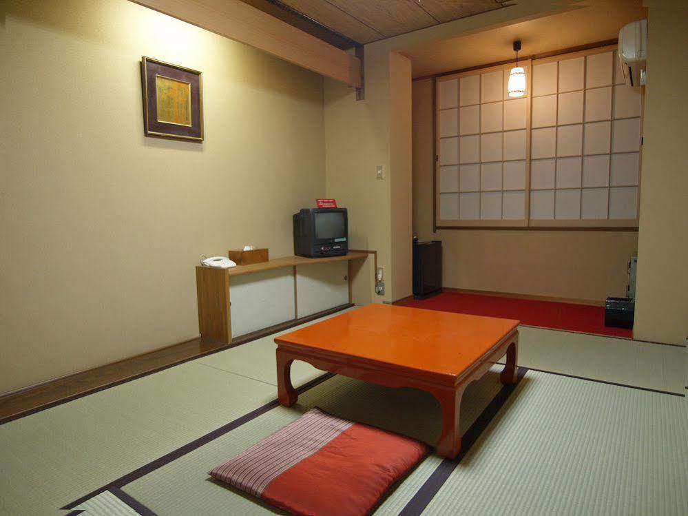 Ryouri Ryokan Watanabe Нагоя Экстерьер фото
